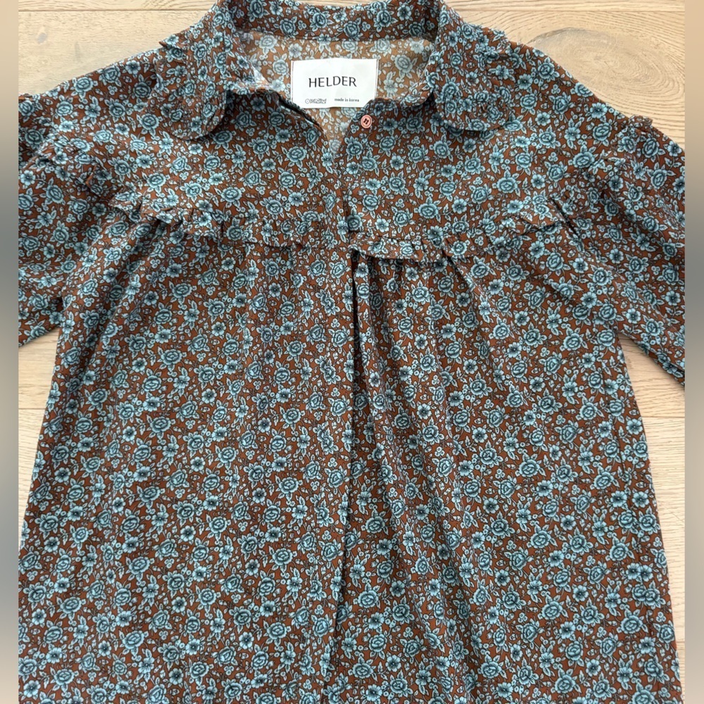 Helder Korean Couture Button Down Floral Blouse - Picture 8 of 16